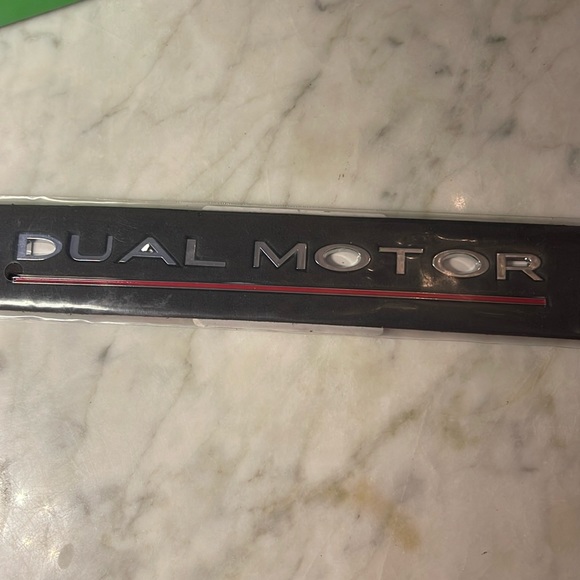 Tesla model 3 Y Dual motor performance badge 3D metal rear trunk Emblemsticker - Picture 5 of 6